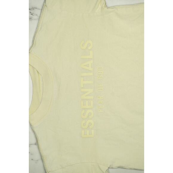 Fear of God Essentials T-Shirt Yellow Short Sleeve Logo Tee Size Small - Picture 9 of 10